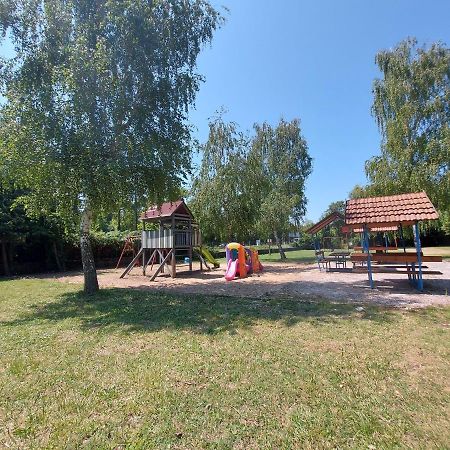 Tulipan Bungalow Camping Resort Gyenesdiás Eksteriør bilde