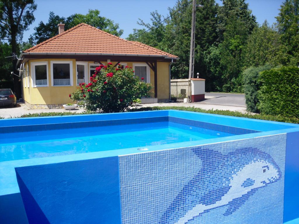 Tulipan Bungalow Camping Resort Gyenesdiás Eksteriør bilde
