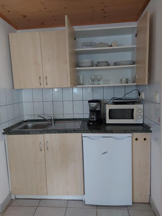 Tulipan Bungalow Camping Resort Gyenesdiás Rom bilde