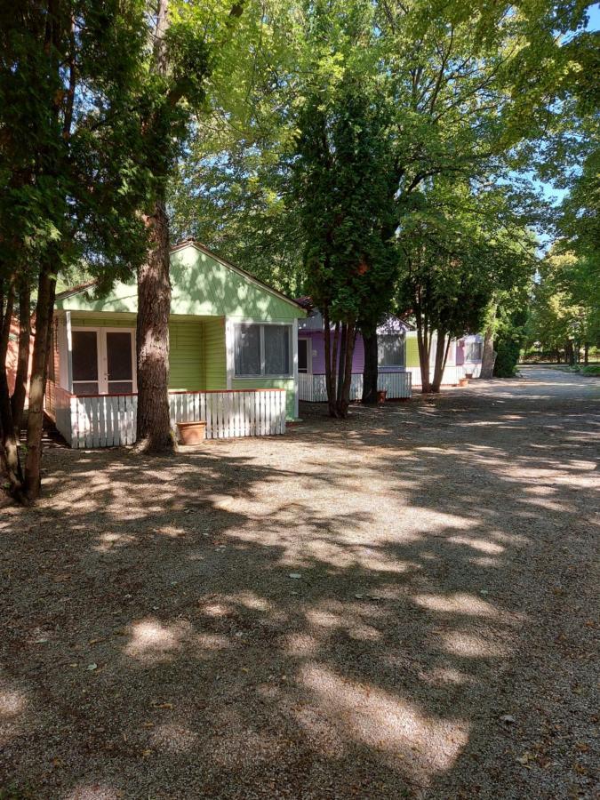 Tulipan Bungalow Camping Resort Gyenesdiás Eksteriør bilde