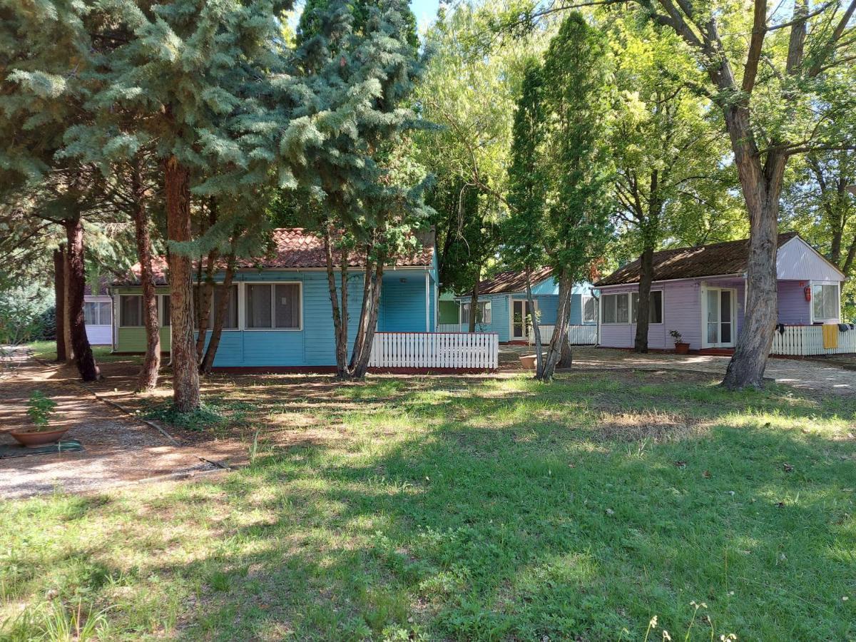 Tulipan Bungalow Camping Resort Gyenesdiás Eksteriør bilde