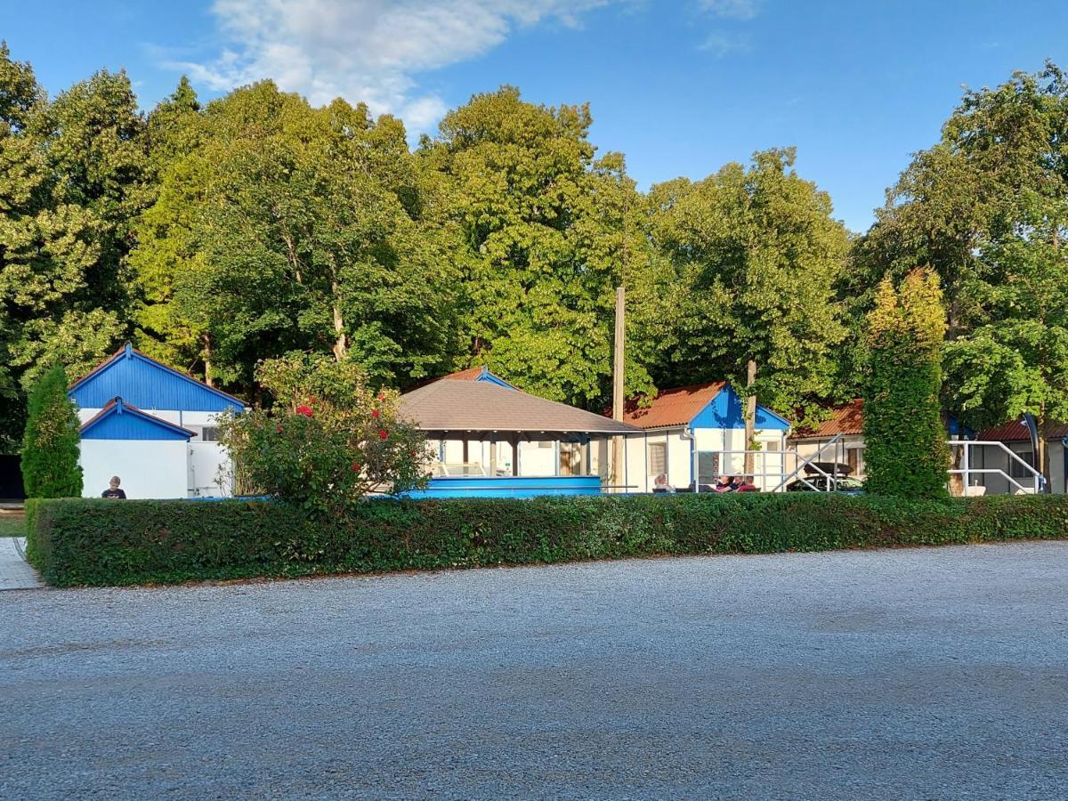 Tulipan Bungalow Camping Resort Gyenesdiás Eksteriør bilde